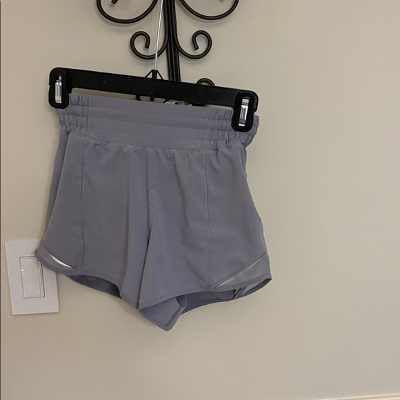 Lululemon size 0 Hotty hot shots Gray - Picture 1 of 6